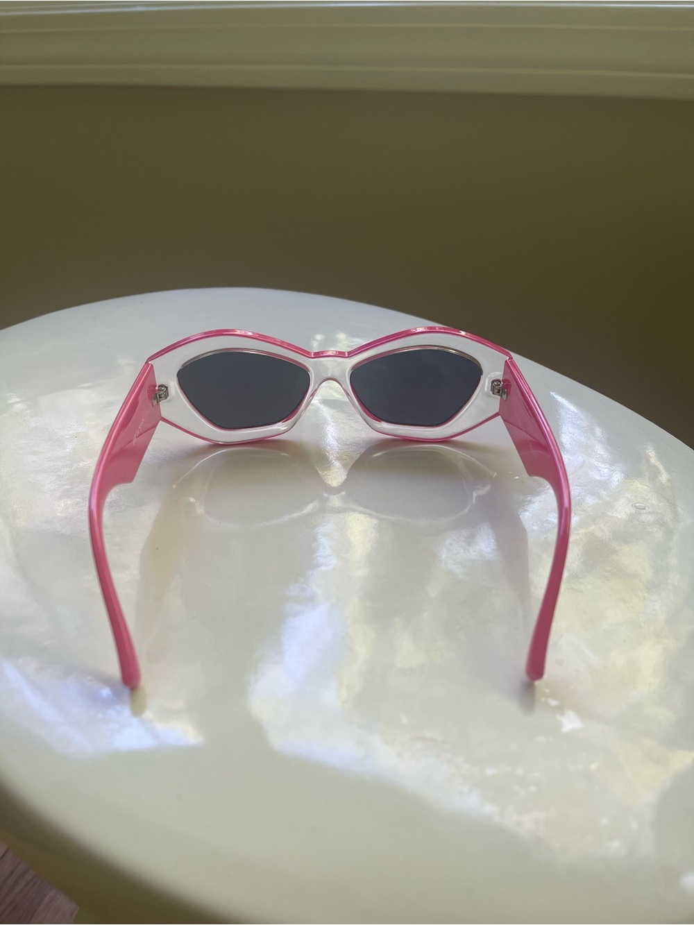Le Specs “The Ginchiest” Sunglasses in Pink - Picture 6 of 10